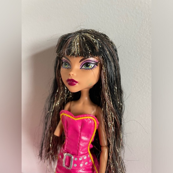 Monster High Cleo with Gold Tinsel Hair - Picture 2 of 7